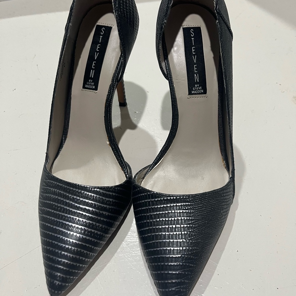 Steven By Steve Madden Black Quilted Heels